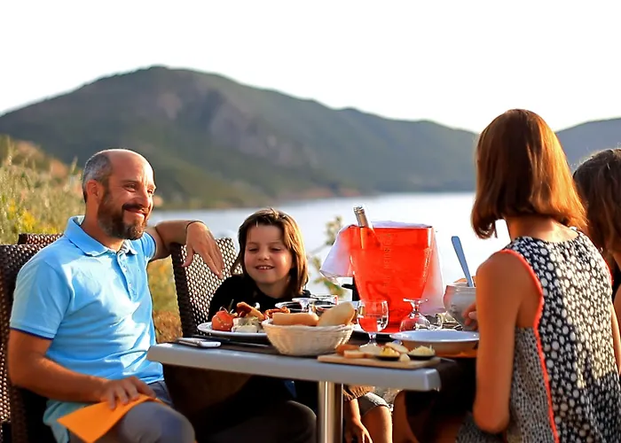 Village De Paese Di Lava, Grand Ajaccio Szálloda 3*