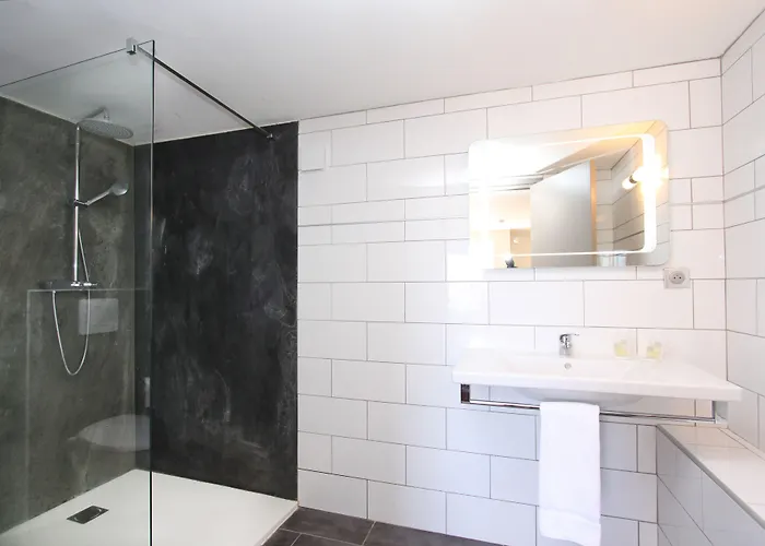 Village De Paese Di Lava, Grand Ajaccio 3* Alata